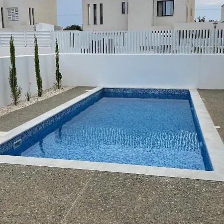 Giovani Homes Vrysoudion 156 *